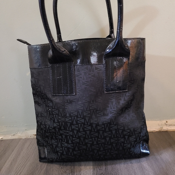 Mexx Purse - Picture 5 of 9